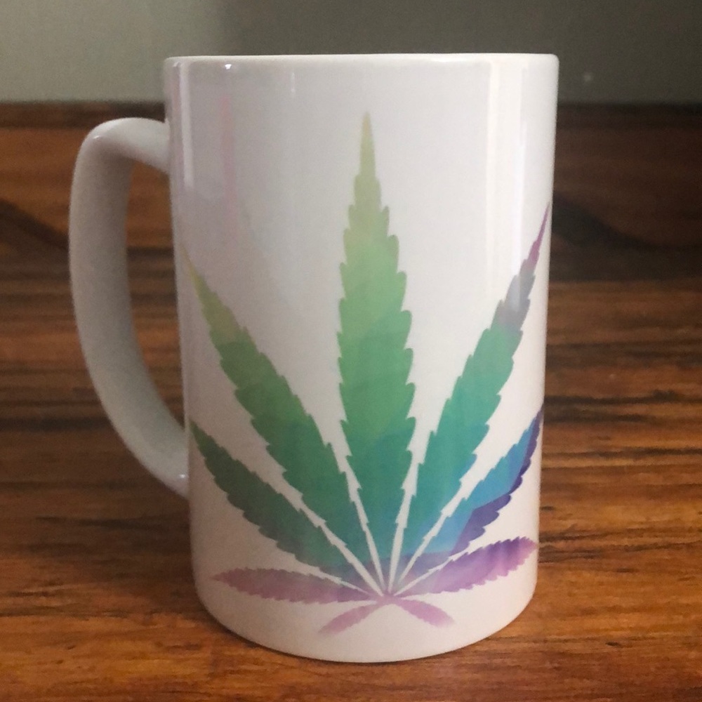 NEW Coffee mug pot leaf
